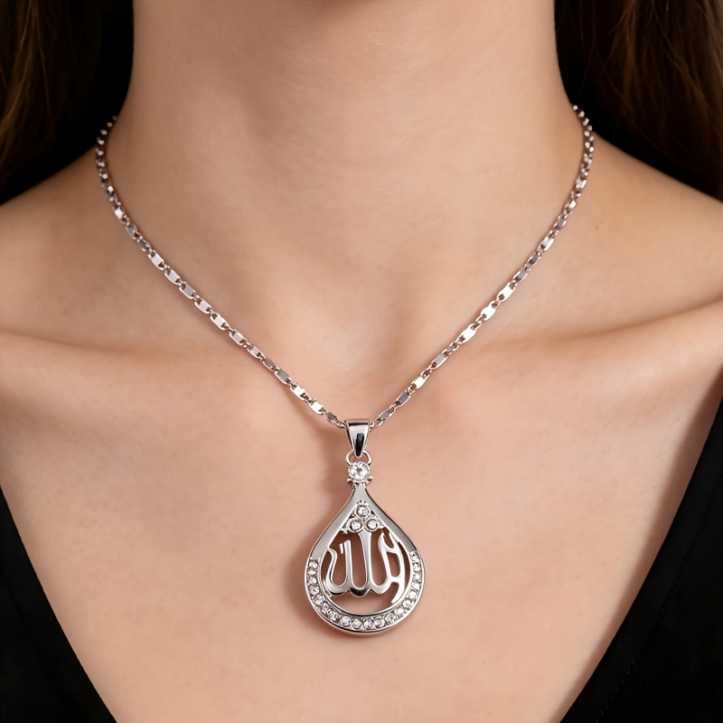Women's Elegant Teardrop Pendant Necklace with Cubic Zirconia